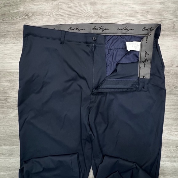 Ben Hogan Mens Dress Pants Size 44x30 Flat Front Navy Polyester Blend Golf - Picture 5 of 10